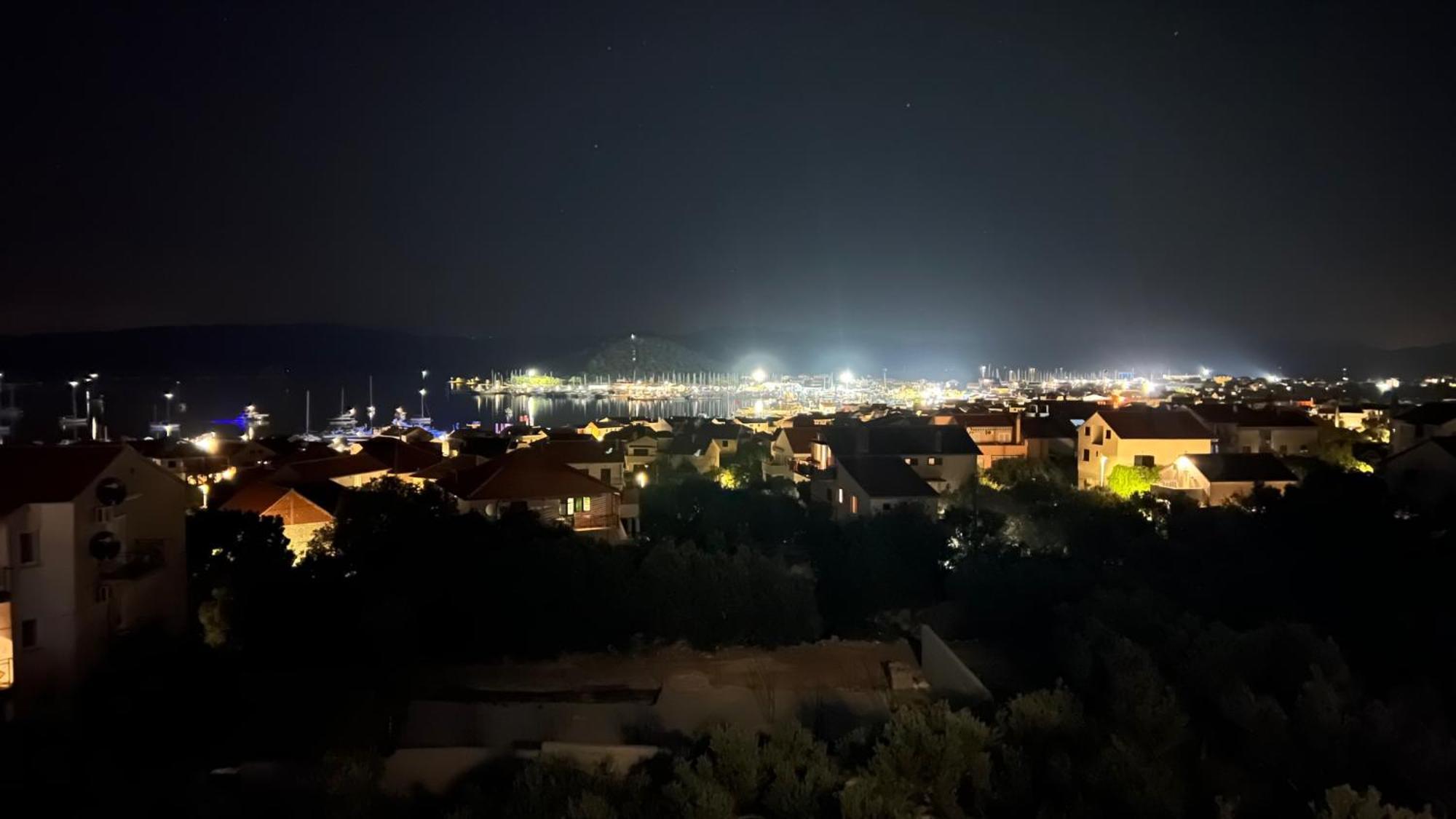 Dvosobni S Pogledom Na Lägenhet